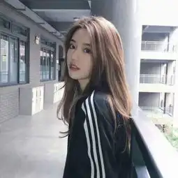 女生头像霸气超拽个性气质高冷披头发女图
