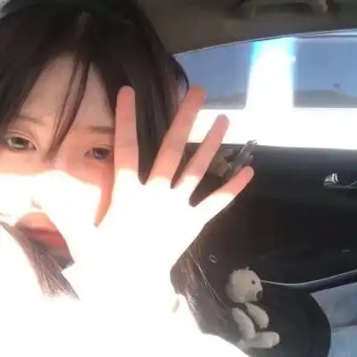 女生头像生活有望穿秋水的等待,也有意想不到的惊喜
