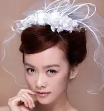 今年流行的新娘发型www.lucky99.cc
