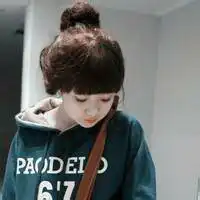 这是什么脸型是圆脸么
