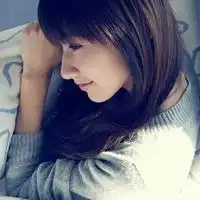 qq头像女生文静
