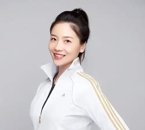 禁欲系美女魏秋月27岁成世界冠军,29岁退役嫁助教,如今怎样了
