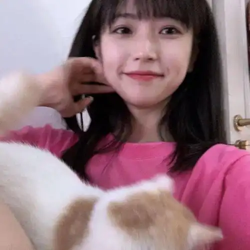 女生头像太阳不是突然下山的热情与期待也是
