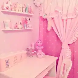 谁有粉粉的,特别少女心的图片,如下图
