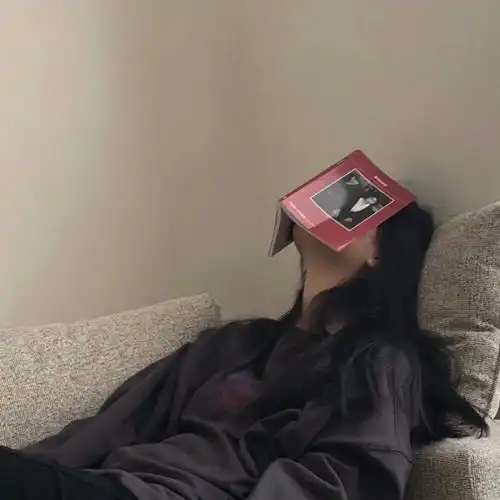 不露脸女头情头,高级感满满,一看就很哇塞

