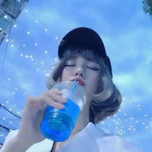 短发真的比长发显瘦显气质,不信你们看...

