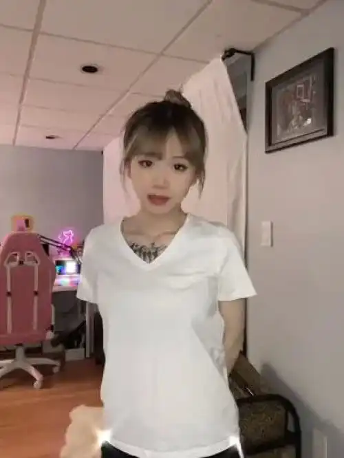 meoowwmeoooowwwwwwww纽约狮子座猫系女友

