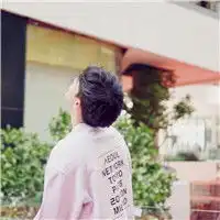 靠脸的男人无需看脸阳光帅哥背影头像
