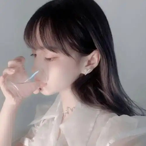 精选女生男生真人头像
