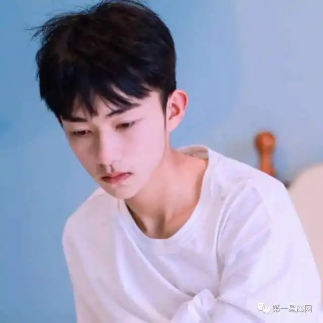 吵架后不管对错,哄你到飞起的星座男
