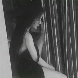 qq头像女生霸气高冷范黑白2018有些人遇见就是为了错过
