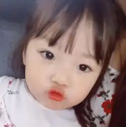 韩国嘟嘴小孩头像
