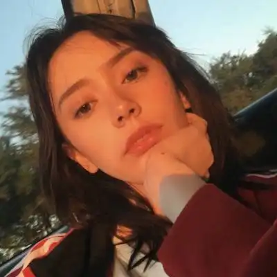 个性女头像酷短发霸气图片,高清好看的短发女头像个性酷炫
