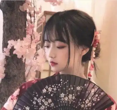 女生肯帮你这3个忙,大多暗恋你
