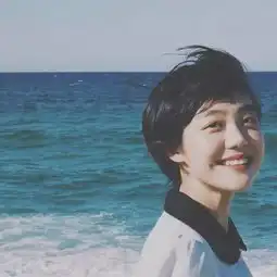 哪有什么高冷的人,只是人家暖的不是你
