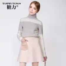 高领灰色毛衣女
