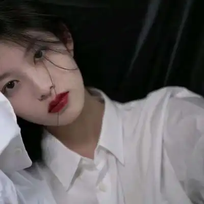 女头优雅不过时.
