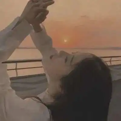 背影头像
