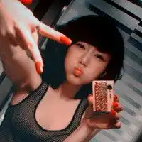无人像你多么上心痴情暖色女生qq非主流头像
