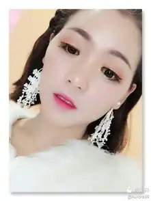 一款简单迷人的粉色系妆容,女人味和可爱妈妈网孕育社区妈妈网
