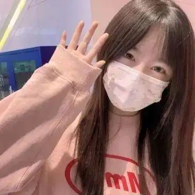 上点缀一些闪亮小配饰
