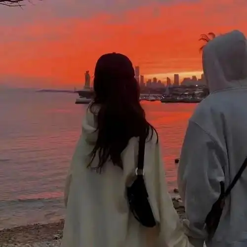 超火的情头小手一牵,我俩甜甜
