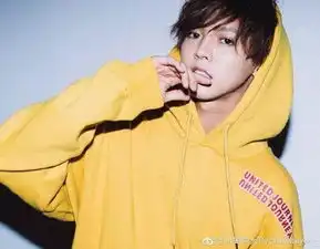 如何成为女孩们都喜欢的日系风穿搭男生看他就够了
