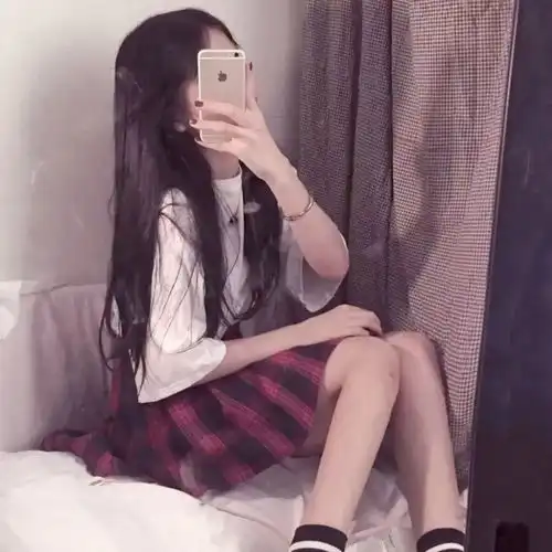蒙脸挡脸闺蜜头像

