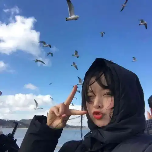 告诉自己现在的你不能再混再玩再懒惰了,前途很重要
