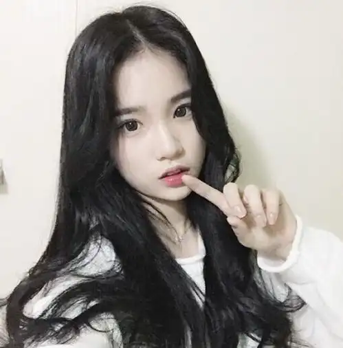 daisy妤故韩系中系女头女生头像
