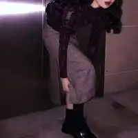 不露脸半身女生头像,现在有不少的女生不想让人看到脸了
