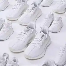 这款纯白yeezy发售之日渠道帝再次拉起仇恨
