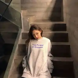 溺毙全网超酷高冷风女头.近我者qq女生头像我要个性网
