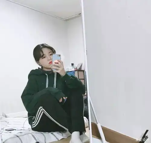 163cm丨20代女生的半轻熟style
