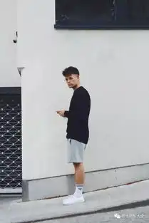 用黑色混搭造型,这是型男不二的选择
