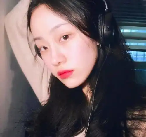 可爱小清新女生头像
