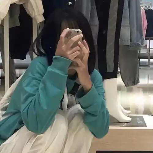 不属于你的花就不要等它绽放了.

