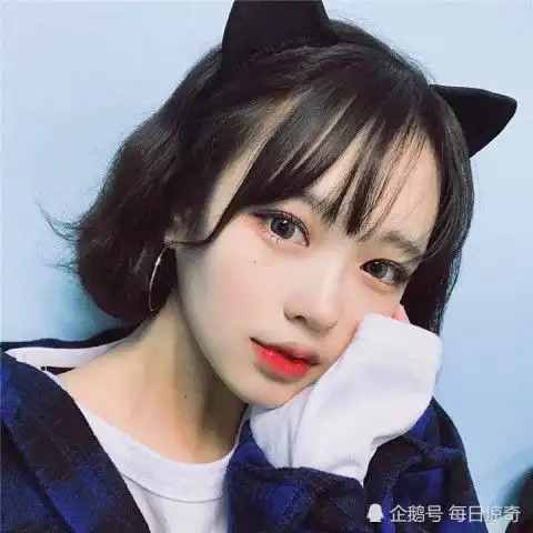 美发师告诫女生经常有这3个坏习惯,难怪头发刚洗完就出油
