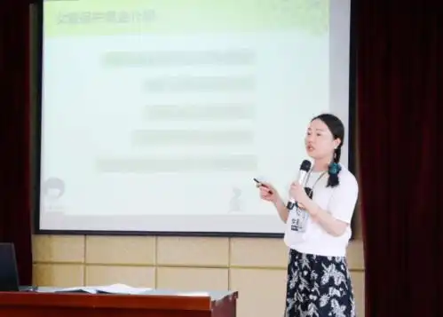 开发区妇联女童保护防性侵课程走进黄塍小学
