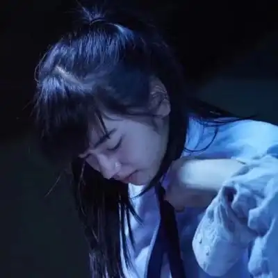 月亮丢了小洋裙治愈系唯美情侣头像我要个性网
