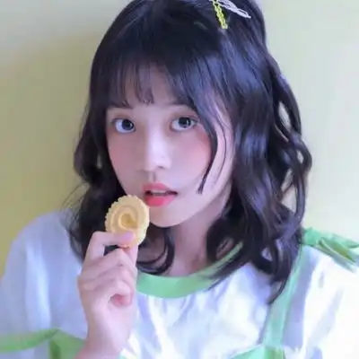 陈情绿色系女生闺蜜头像
