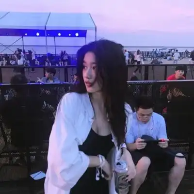 我对现在的你并无好感,却都以前情侣头像我要个性网
