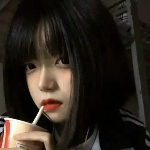 温柔文案你早晚也是别人遥不可及的月光
