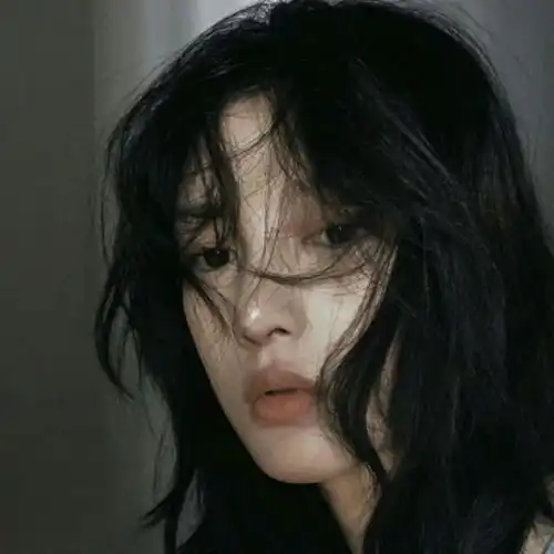 女生头像我的男孩不善言辞但我懂得他所有的温柔
