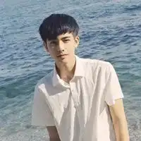 qq头像简单清新男生
