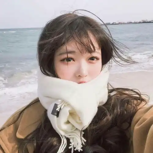 追一个女生,需要向她透露爱意吗
