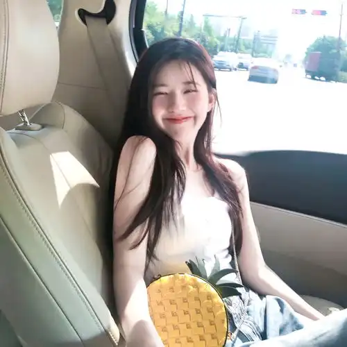 甜妹系头像之赵露思第一波
