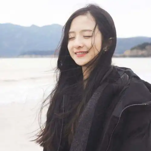 让人怜悯,为爱不惜飞蛾扑火的星座女
