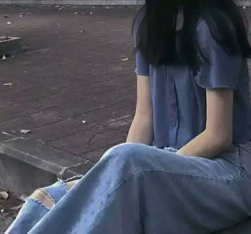 全网超火唯美治愈女生头像清丽
