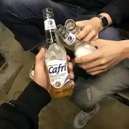 背景图夜晚真的太感性了差点冲昏头脑说想你
